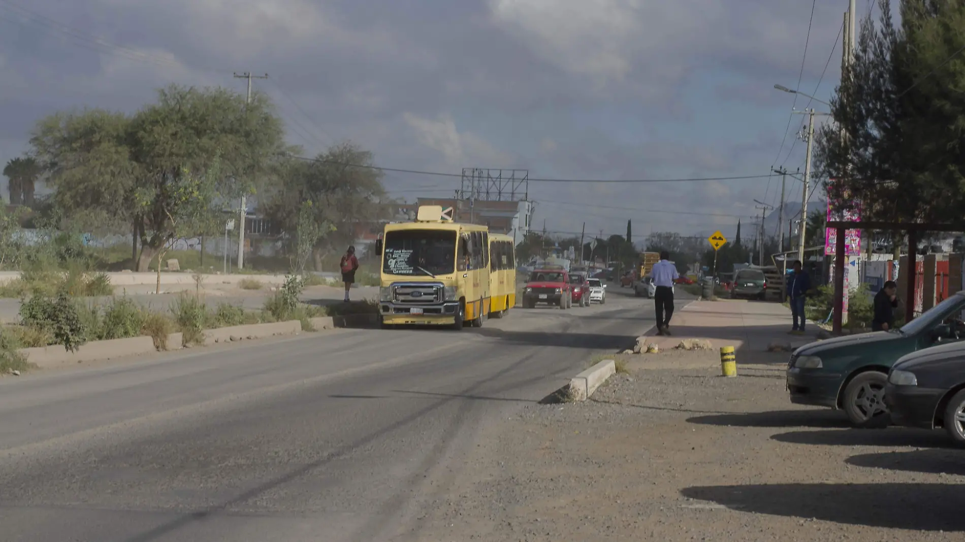 Aún sin resolver juicio que mantiene inconclusa carretera de San Pedro Ahuacatlán.  Foto César Ortiz  El Sol de San Juan del Río.